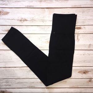 Tummy control leggings - color is BLACK!
