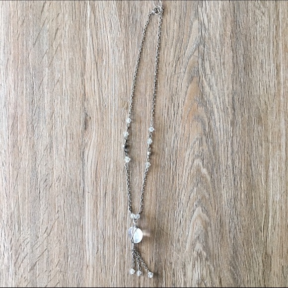 Gorgeous neutral necklace
