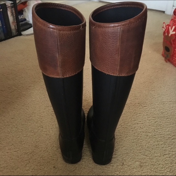 tory burch rain boots amazon