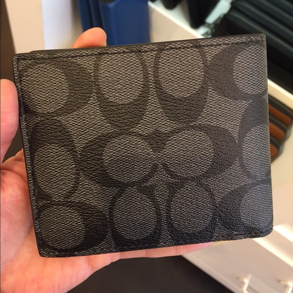 COACH MEN'S COMPACT ID WALLET IN SIGNATURE F74993 - Picture 4 of 4