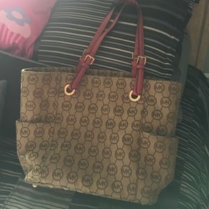 Pink strap mk