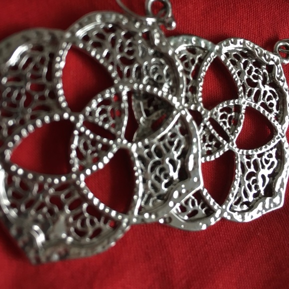 Kendra Scott Jewelry - Kendra Scott Silver Dawn Earrings