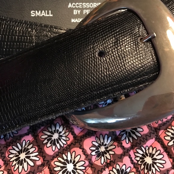 Black Leather wide Belt- faux snake skin Sz S - Picture 3 of 3