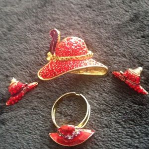 A complete set for the red hats!