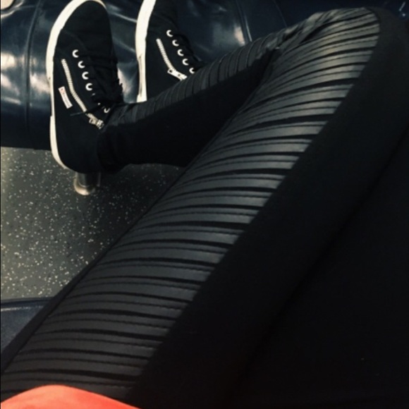 Leather leggings size small from Tractr - Picture 1 of 4