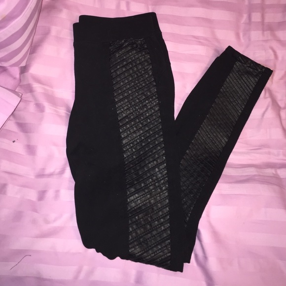 Leather leggings size small from Tractr - Picture 4 of 4