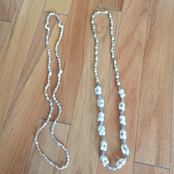 Shell necklaces - Picture 1 of 1