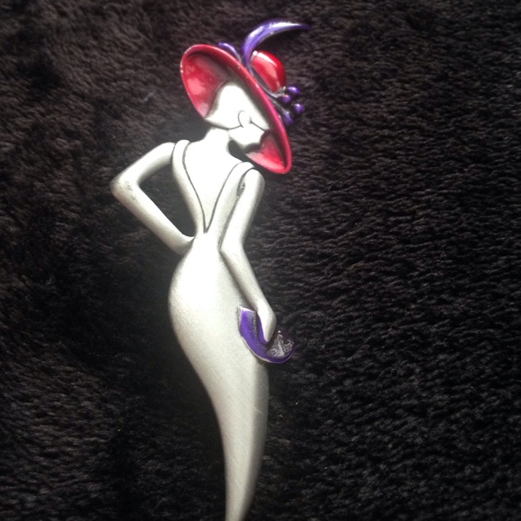 Brooch