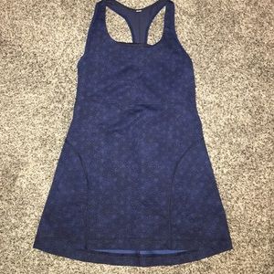 Lululemon tank!