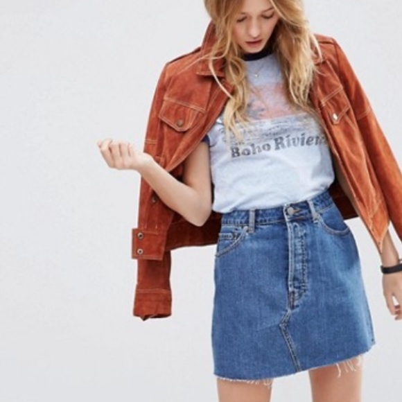 Urban Outfitters Dresses & Skirts - 🌈 Vintage 90s high waisted denim mini skirt