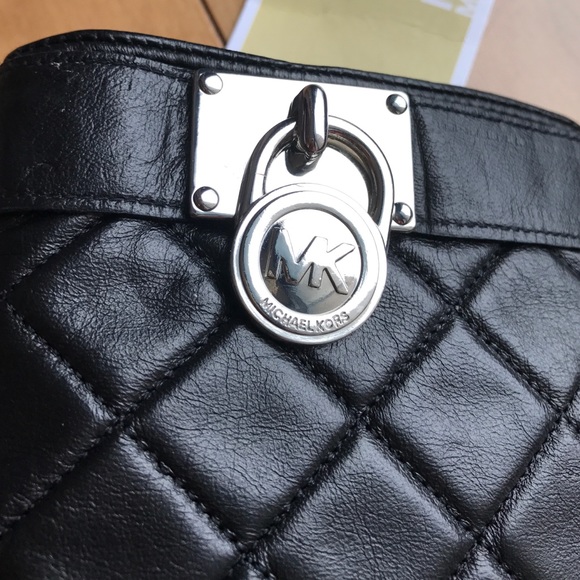 ❌sold❌Michael kors black leather gloves Sz S - Picture 2 of 3