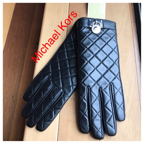 MICHAEL Michael Kors Accessories - ❌sold❌Michael kors black leather gloves Sz S