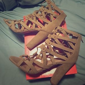Brand new beige wedge heels