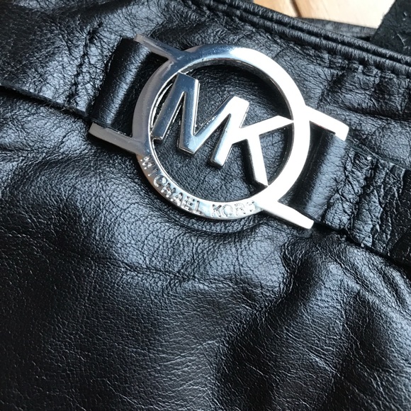 Michael kors black leather gloves Sz M - Picture 2 of 3