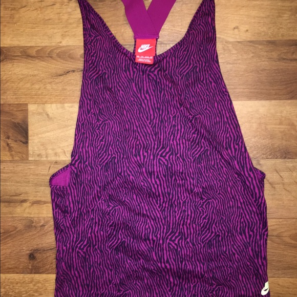 nike leopard crop top