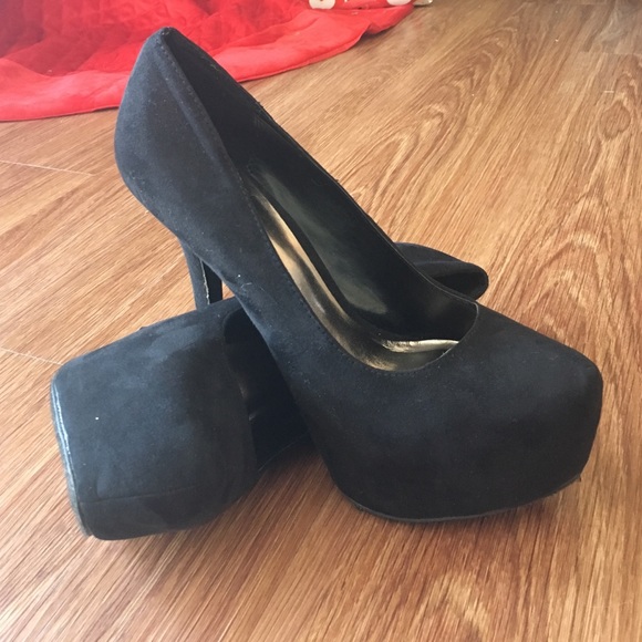 Breckelles Shoes - Suede Stiletto Pumps 💋