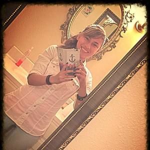 Meet your Posher, Natalie