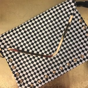Aldo Clutch
