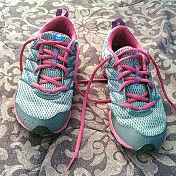 New balance shoes