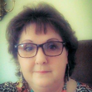 Meet your Posher, Vicki