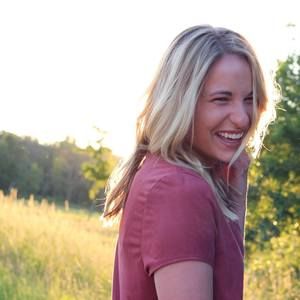 Meet your Posher, Abby