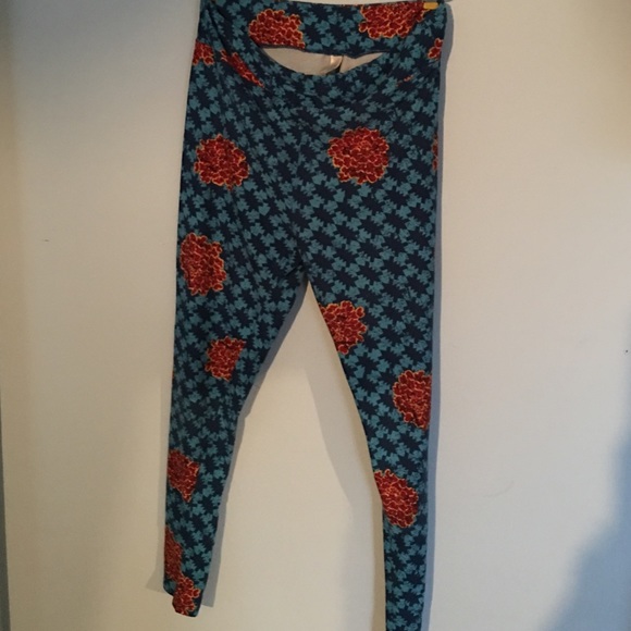 LuLaRoe Tall and Curvy Leggings TC