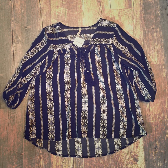 Boutique Gray Monroe black white floral boho top L - Picture 1 of 2