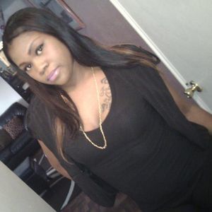 Meet your Posher, Amina