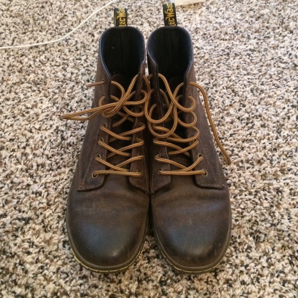 Doc marten leather shoreditch
