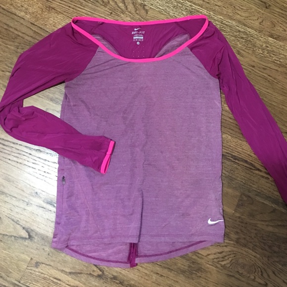 Nike Tops - NWOT Nike Dri-Fit performance top