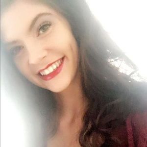 Meet your Posher, Lindsey