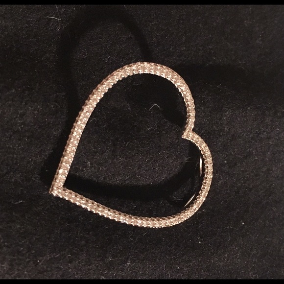 Diamond heart pendant