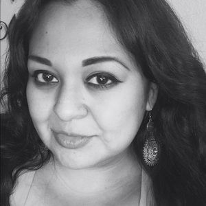 Meet your Posher, Micaela