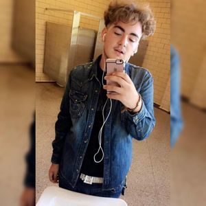 Meet your Posher, Justin