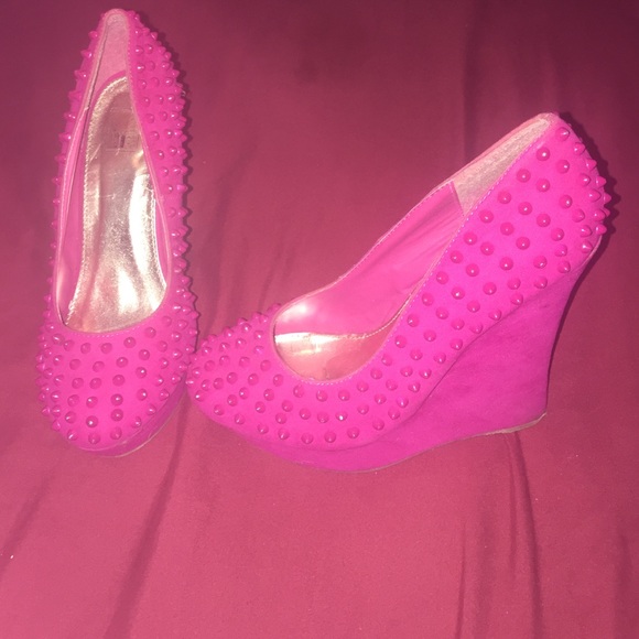 Snapper Rock pink spike wedges women's size 9
