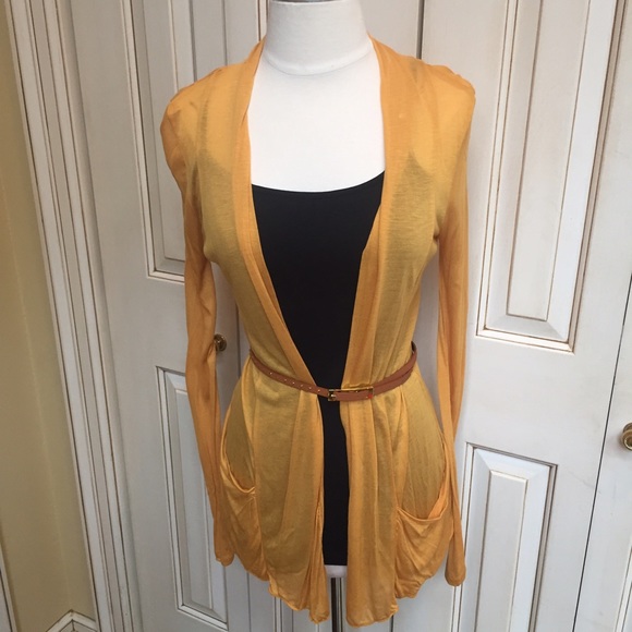 Mustard cardigan with pockets