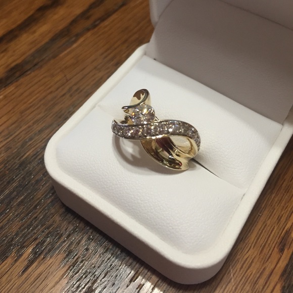 Diamond custom ring size 5 from kirks Jewelry - Picture 2 of 6