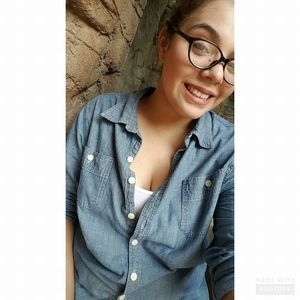 Meet your Posher, Elizabeth