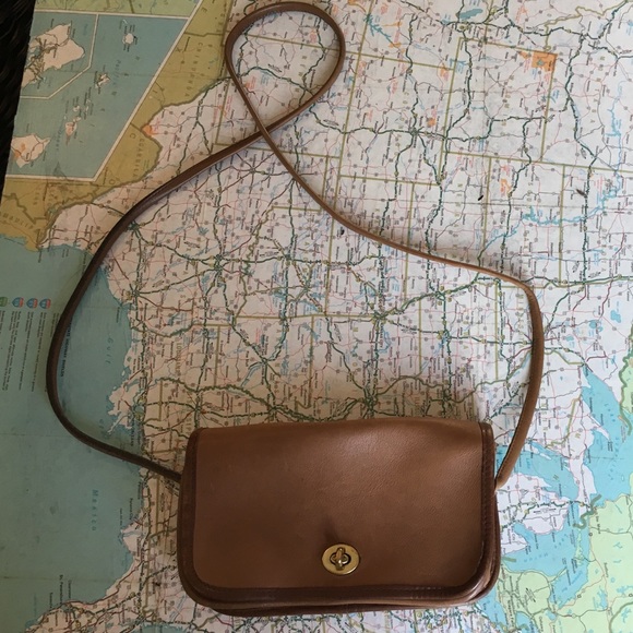 Vintage Coach Crossbody bag