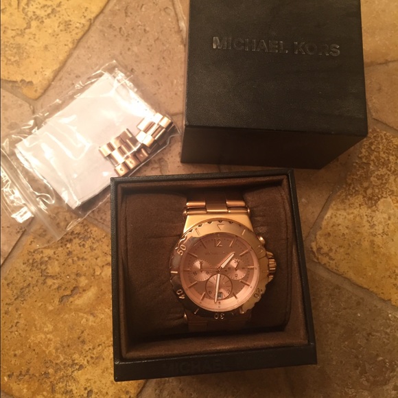 Michael Kors rose gold watch