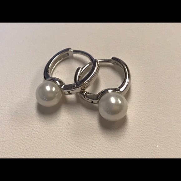 Jewelry - 925 Sterling Silver Perl Earrings