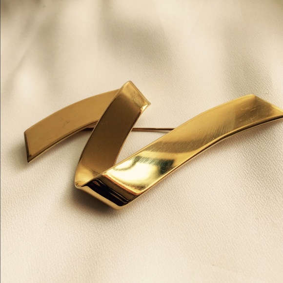 Gold Ribbon Monet Brooch Office Wear Vintage