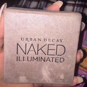 Urban decay naked illuminated 😍😍