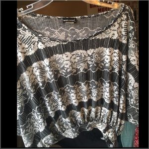 Black and white floral fitted wet seal shirt