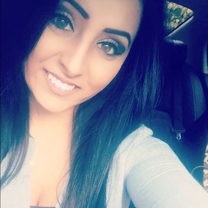 Meet your Posher, Alanna