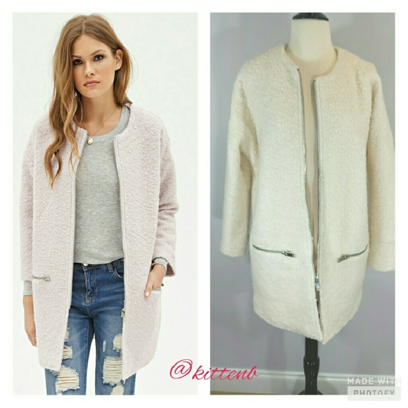 Forever 21 Jackets & Blazers - Forever 21 Contemporary cream boucle topper