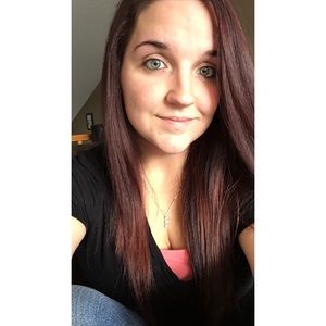 Meet your Posher, Melissa