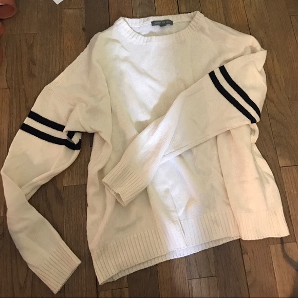 American Eagle Oversized Sweater - Picture 1 of 1