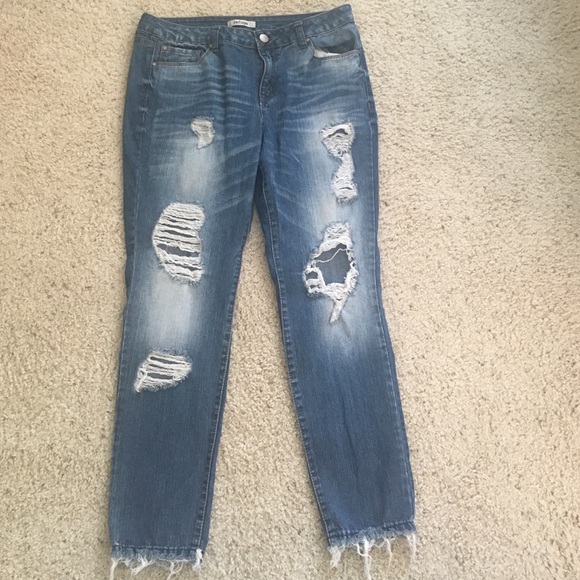 Charlotte Russe Denim - Charlotte Russe frayed hem destroyed skinny jeans