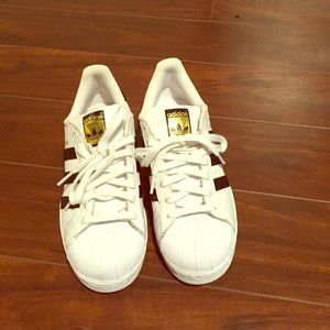Adidas Superstar